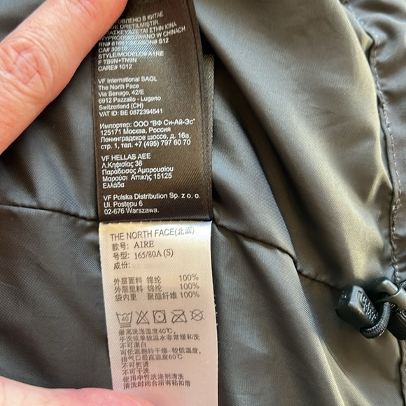 NorthFace Men’s 3 in 1 coat. Gray/Blk, Sz S, Waterproof shell detachable puffer - Picture 15 of 16